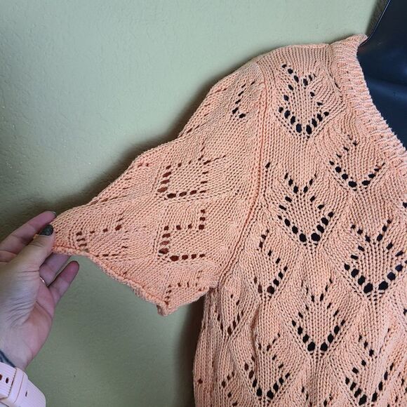 Venus Knit Sweater   - Picture 3 of 6